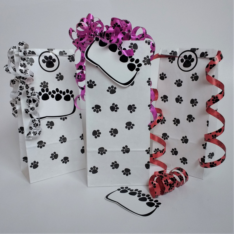 Paw print party bags