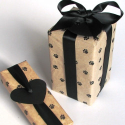 Paw print gift pack