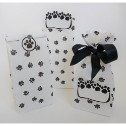 Paw print gift bag
